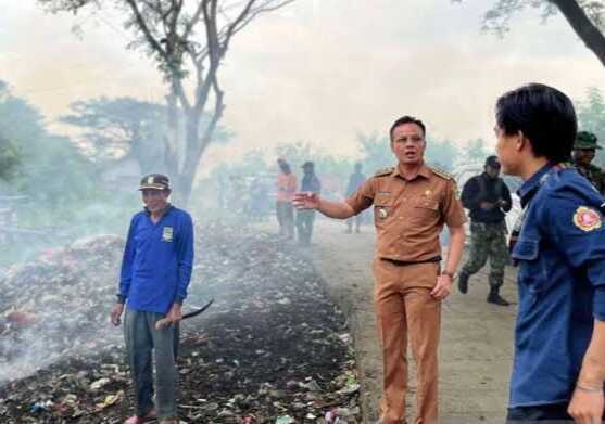 Pemkab Bekasi Tutup TPS Liar di Sindangjaya Bekasi 