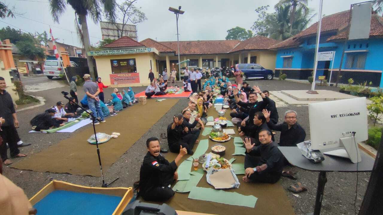 Pemerintah Kecamatan Kersamanah Gelar Festival Seribu Nasi Liwet Dalam Rangka HJG Ke 210
