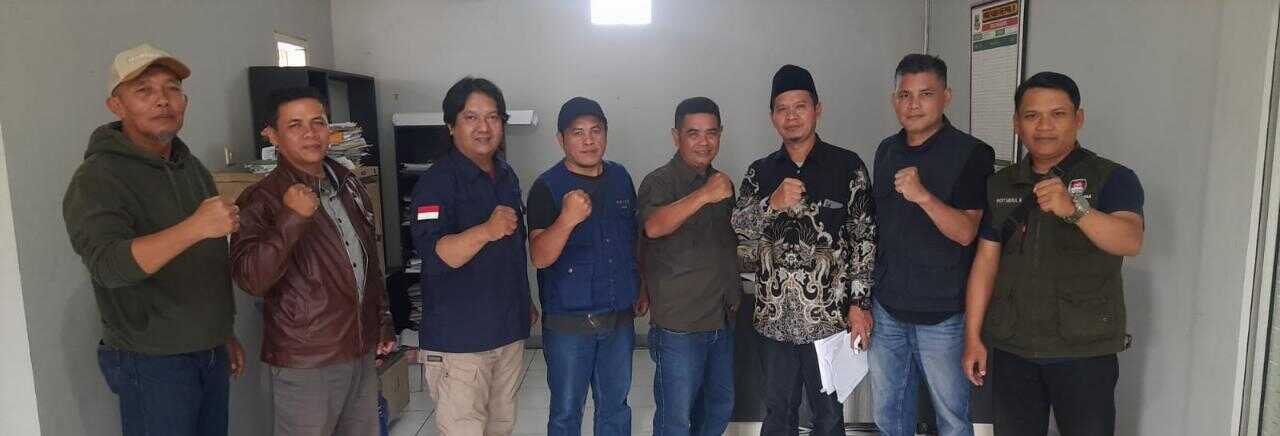 Para Ketua PPKD Kumpul di Cisurupan, Minta DPRD dan Pemkab Garut Segera Evaluasi Pelaksanaan Pilkades Serentak.