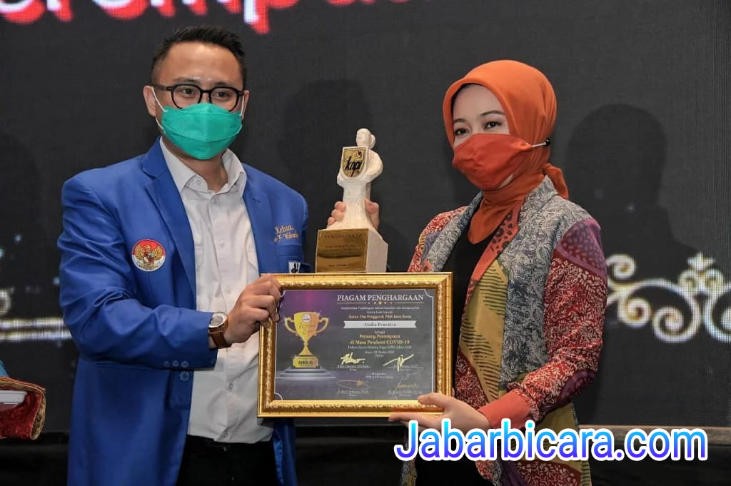 Atalia Ridwan Kamil Dinobatkan Sebagai Pejuang Perempuan di Masa Pandemi COVID-19