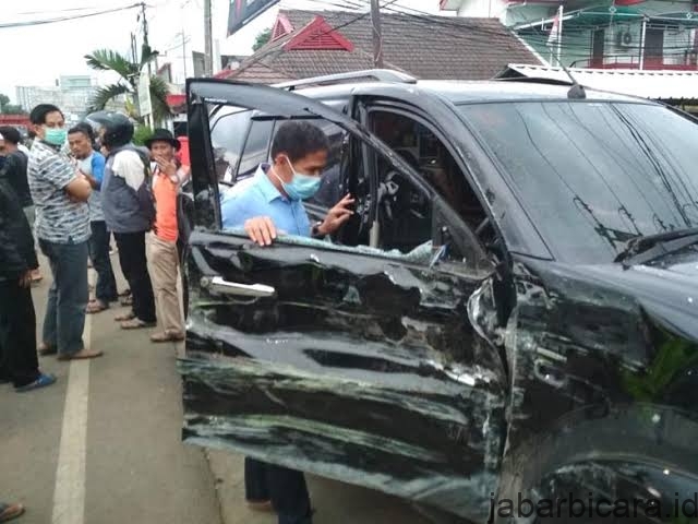 Anggota DPRD Sumedang Menjadi Korban Tabrakan Maut di Tanjungsari