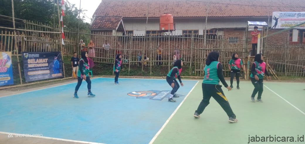 Karangtaruna Malangbong Gelar Oven Turnamen Bola Volley Putri se-Kecamatan Malangbong