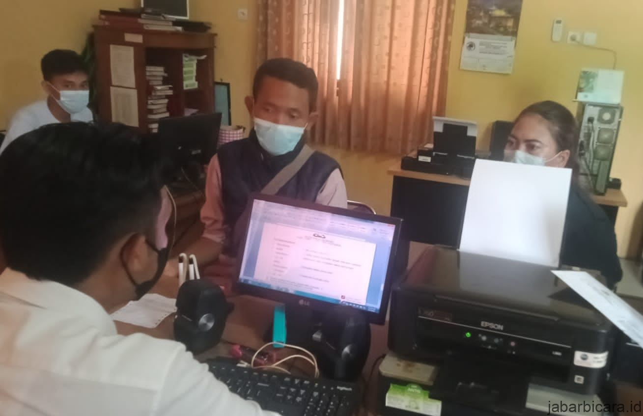3 Wartawan Karawang Dianiaya Saat Konfirmasi Terkait Adanya Dugaan Pungli BPNT di Desa Waluya